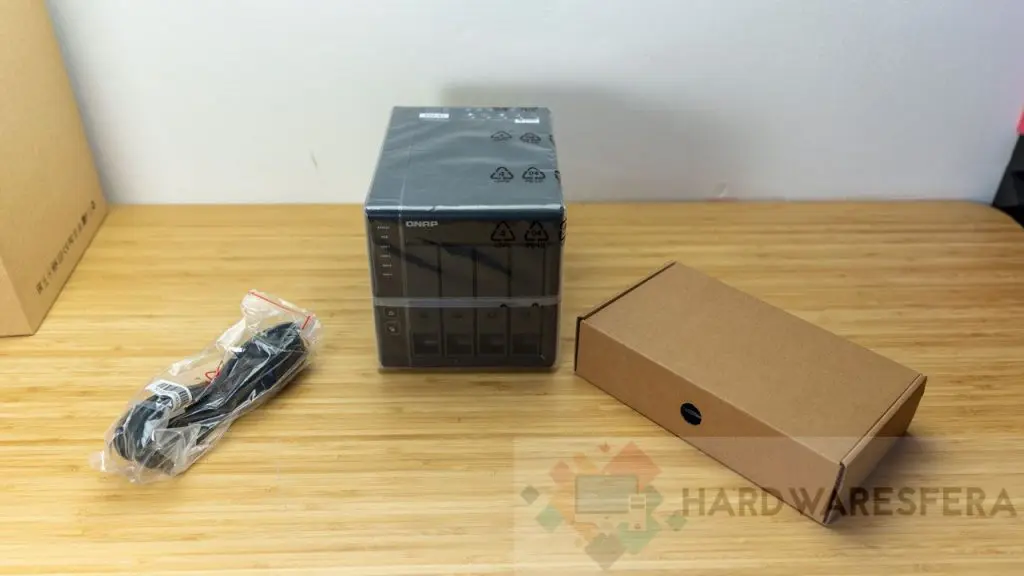 QNAP TR-004 Caja de expansion_03