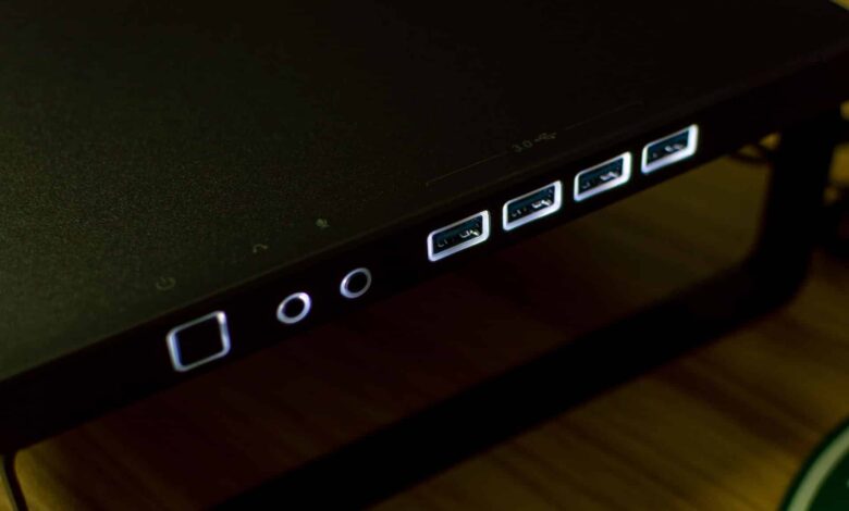 DeepCool M-Desk F3 USB 3.0 iluminacion